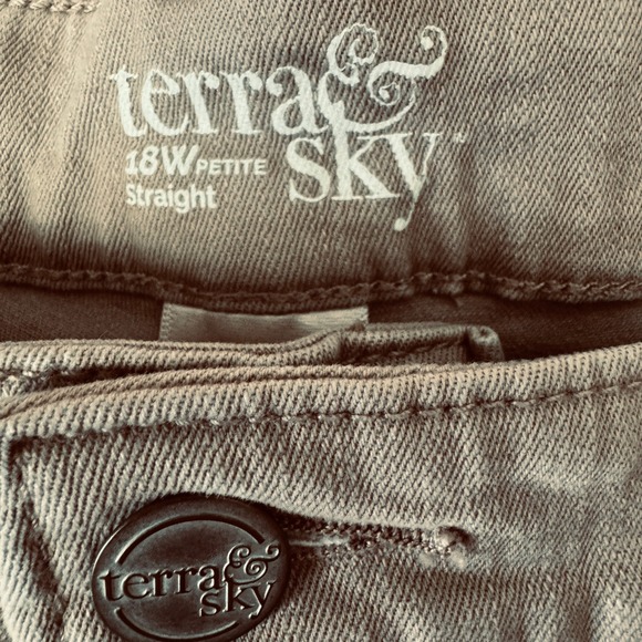 Terra & Sky Straight Jeans Womens 18W Petite Beige Cotton Blend Hi-Rise Zip Fly - Picture 4 of 6